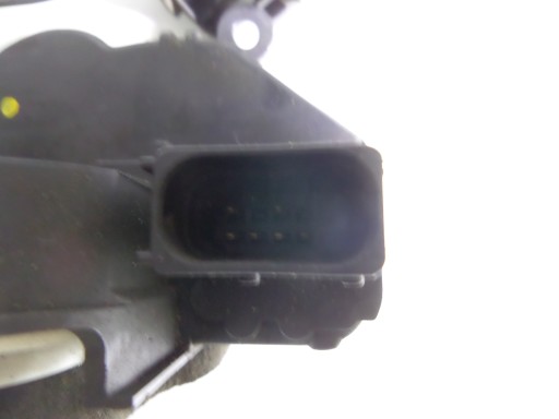 BRAVA VRATA ZADNJI DESNA STRANA OPEL INSIGNIA A 08- BRAVA VRATA ZADNJI DESNA STRANA OPEL INSIGNIA A 08-