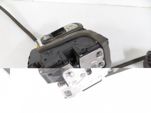 BRAVA VRATA ZADNJI DESNA STRANA OPEL ASTRA K V 15- BRAVA VRATA ZADNJI DESNA STRANA OPEL ASTRA K V 15-
