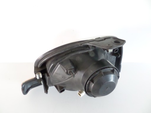 LAMPA FAR PREDNJA DESNA STRANA RENAULT KANGOO I 98-02 LAMPA FAR PREDNJA DESNA STRANA RENAULT KANGOO I 98-02