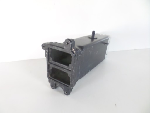 NOSAČ DESNA STRANA AUDI A8 D4 10-