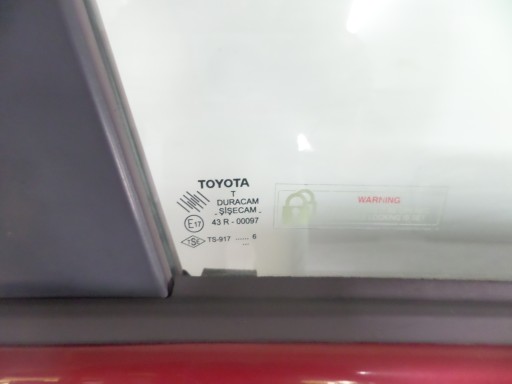 VRATA PREDNJA STRANA DESNA TOYOTA COROLLA VERSO 04-09