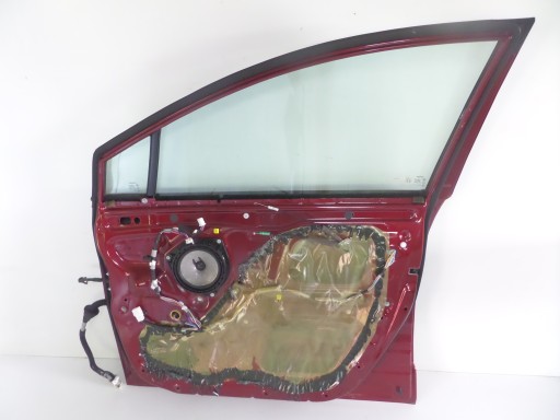 VRATA PREDNJA STRANA DESNA TOYOTA COROLLA VERSO 04-09