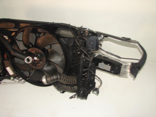 VEZNI LIM PREDNJA STRANA MERCEDES CLK W209 02-10