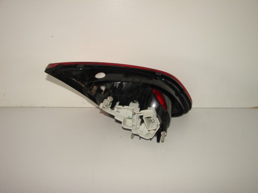 LAMPA FAR ZADNJA  ZADNJI DESNA STRANA VW PASSAT CC 08-12