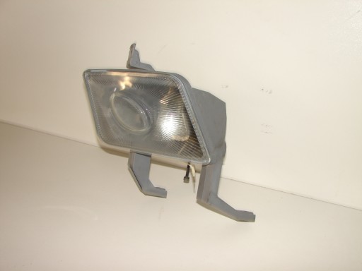 MAGLENKA LIJEVA STRANA LAMPA FAR OPEL VECTRA B REDIZAJN 99-02