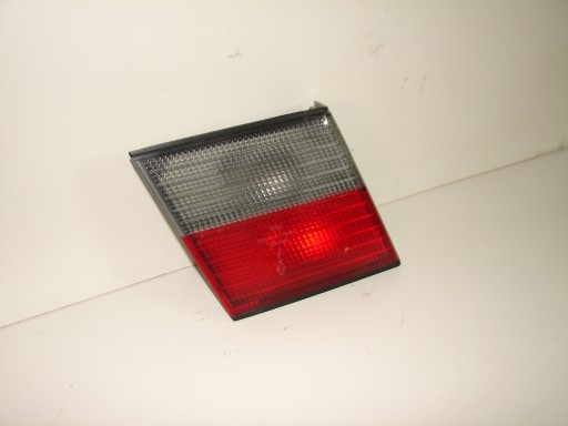 LAMPA FAR ZADNJA  ZADNJI LIJEVA STRANA NISSAN PRIMERA P11 96-99 LIMUZINA