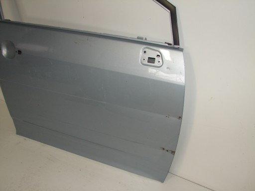 VRATA PREDNJA STRANA DESNA TOYOTA COROLLA VERSO 04