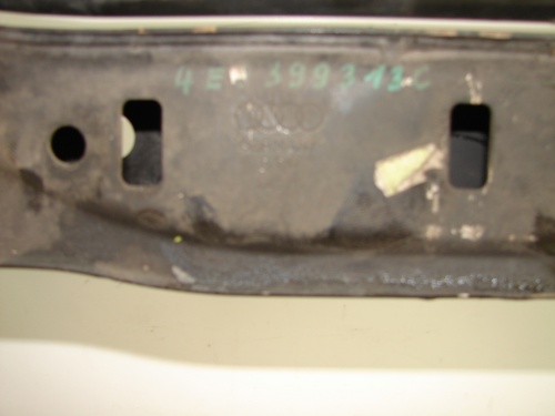 MOST PREDNJA STRANA AUDI A8 D3 4E0399313C