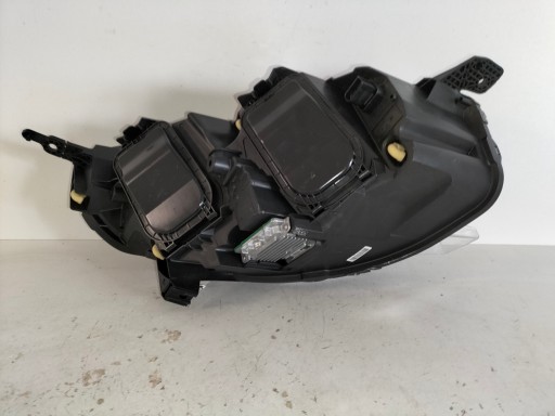 LAMPA FAR PREDNJA LIJEVA STRANA OPEL ZAFIRA D 19- VIVARO C XENON LAMPA FAR PREDNJA LIJEVA STRANA OPEL ZAFIRA D 19- VIVARO C XENON