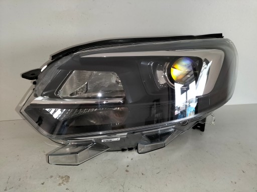 LAMPA FAR PREDNJA LIJEVA STRANA OPEL ZAFIRA D 19- VIVARO C XENON
