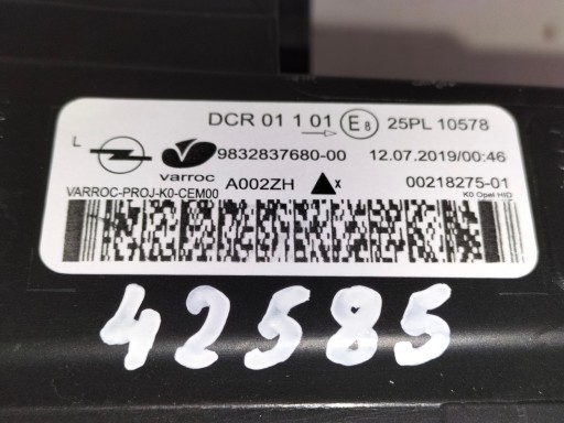 LAMPA FAR PREDNJA LIJEVA STRANA OPEL ZAFIRA D 19- VIVARO C XENON