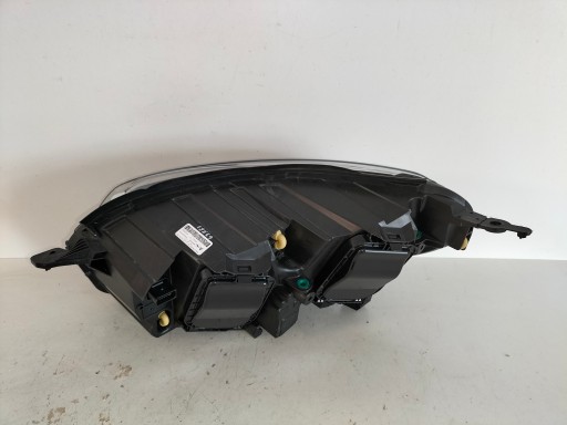 LAMPA FAR PREDNJA DESNA STRANA CITROEN JUMPY III 16- ZAFIRA D 19- VIVARO C