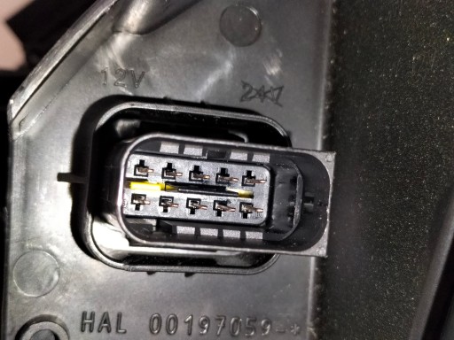 LAMPA FAR PREDNJA DESNA STRANA CITROEN JUMPY III 16- ZAFIRA D 19- VIVARO C