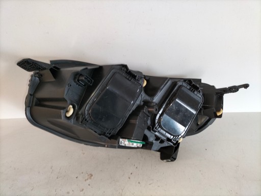 LAMPA FAR PREDNJA DESNA STRANA CITROEN JUMPY III 16- SAPCETOURER XENON