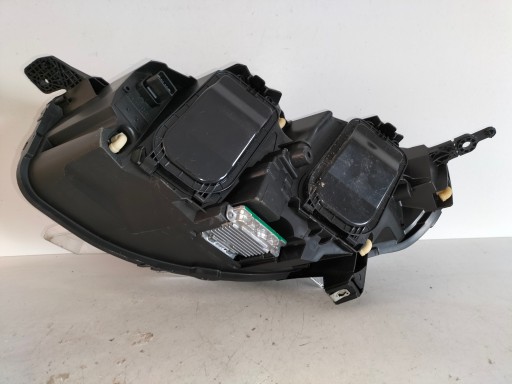 LAMPA FAR PREDNJA DESNA STRANA CITROEN JUMPY III 16- SAPCETOURER XENON