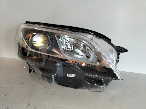 LAMPA FAR PREDNJA DESNA STRANA PEUGEOT EXPERT III 16- TRAVELLER XENON