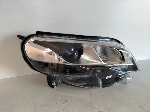 LAMPA FAR PREDNJA DESNA STRANA PEUGEOT EXPERT III 16- TRAVELLER XENON