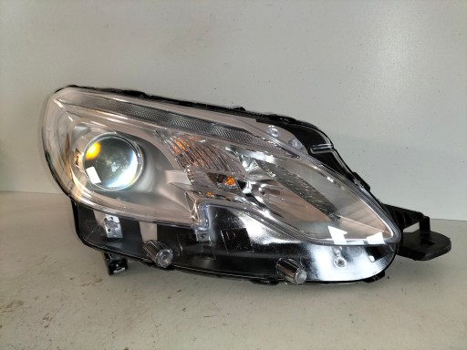 LAMPA FAR PREDNJA DESNA STRANA PEUGEOT 2008 13-16 LAMPA FAR PREDNJA DESNA STRANA PEUGEOT 2008 13-16