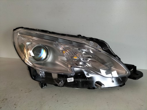 LAMPA FAR PREDNJA DESNA STRANA PEUGEOT 2008 13-16