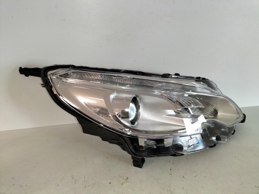 LAMPA FAR PREDNJA DESNA STRANA PEUGEOT 2008 13-16