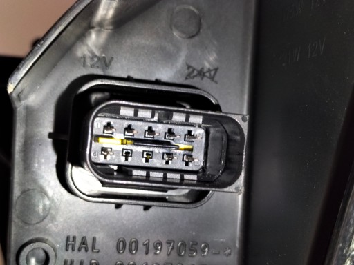 LAMPA FAR PREDNJA DESNA STRANA CITROEN JUMPY III 16- SAPCETOURER XENON