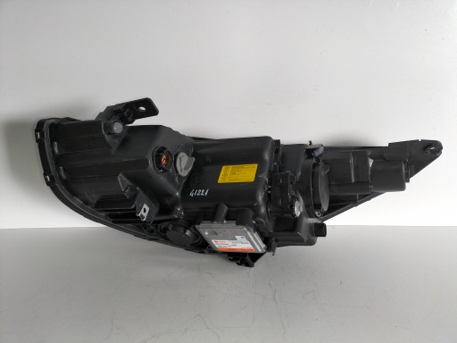 LAMPA FAR PREDNJA DESNA STRANA HYUNDAI IX35 REDIZAJN 13- XENON