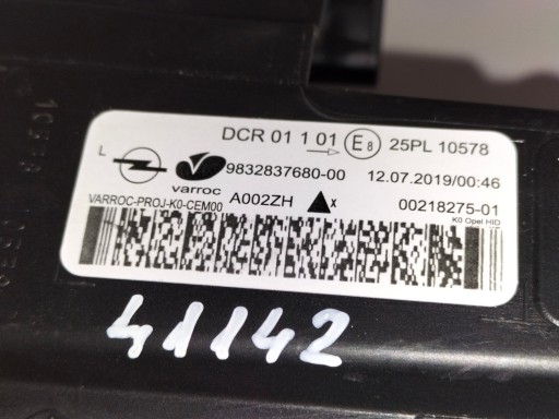 LAMPA FAR PREDNJA LIJEVA STRANA OPEL ZAFIRA D 19- VIVARO C XENON