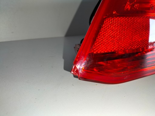 LAMPA FAR ZADNJA  ZADNJI DESNA STRANA PEUGEOT 301 13-17