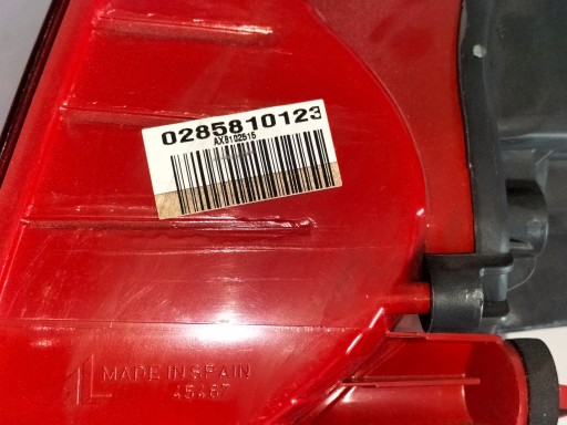LAMPA FAR ZADNJA  ZADNJI DESNA STRANA PEUGEOT 301 13-17