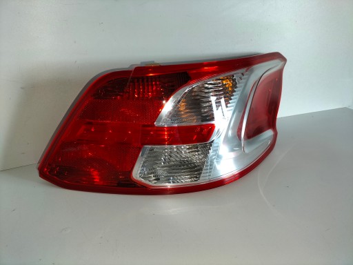 LAMPA FAR ZADNJA  ZADNJI DESNA STRANA PEUGEOT 301 13-17