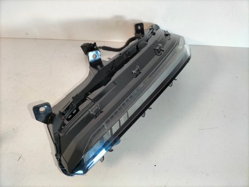 MAGLENKA LED LAMPA FAR DRL DESNA STRANA PEUGEOT 408 22-