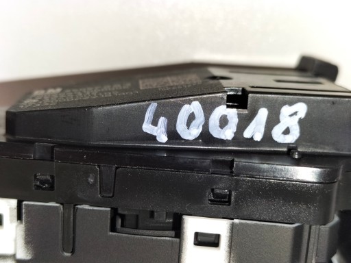 PREKIDAČ VOZAČA JAČINE ZVULA RADIA TELEFONU DESNA STRANA OPEL GRANDLAND X 17-