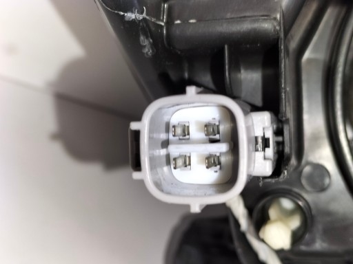 LAMPA FAR PREDNJA LIJEVA STRANA PEUGEOT 108 14-