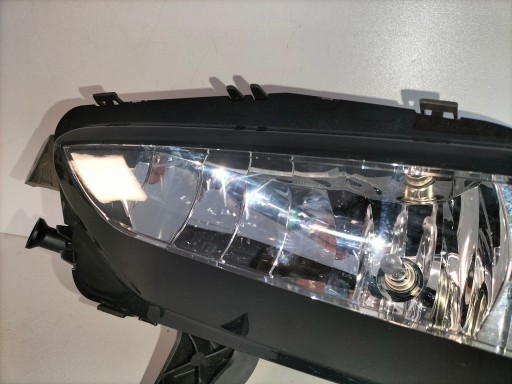 MAGLENKA LAMPA FAR LIJEVA STRANA OPEL ZAFIRA C 16- ASTRA K 15-