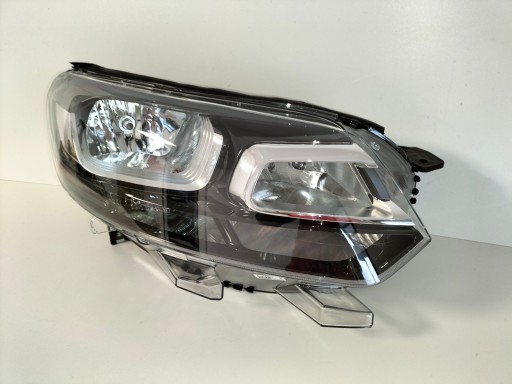 LAMPA FAR PREDNJA DESNA STRANA CITROEN JUMPY III 16- ZAFIRA D 19- VIVARO C LAMPA FAR PREDNJA DESNA STRANA CITROEN JUMPY III 16- ZAFIRA D 19- VIVARO C