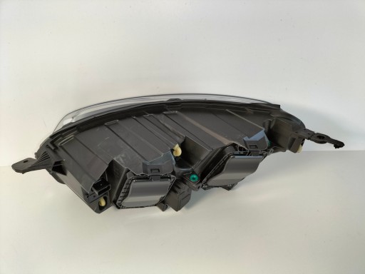 LAMPA FAR PREDNJA DESNA STRANA CITROEN JUMPY III 16- ZAFIRA D 19- VIVARO C LAMPA FAR PREDNJA DESNA STRANA CITROEN JUMPY III 16- ZAFIRA D 19- VIVARO C
