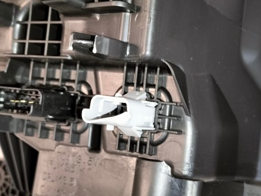 LAMPA FAR PREDNJA LIJEVA STRANA SMART FORTWO III 16-