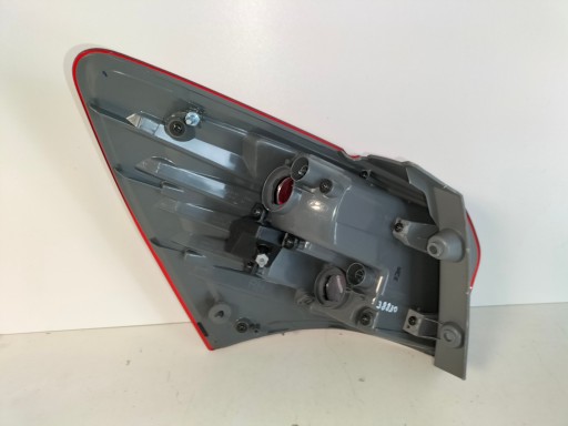 LAMPA FAR ZADNJA  ZADNJI DESNA STRANA HYUNDAI IX20 10-15