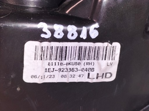 LAMPA FAR PREDNJA DESNA STRANA TOYOTA HILUX 8 VIII REDIZAJN 20- FULL LED