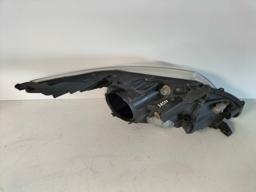LAMPA FAR PREDNJA LIJEVA STRANA TOYOTA AVENSIS III T27 08-12
