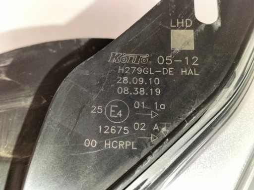 LAMPA FAR PREDNJA LIJEVA STRANA TOYOTA AVENSIS III T27 08-12