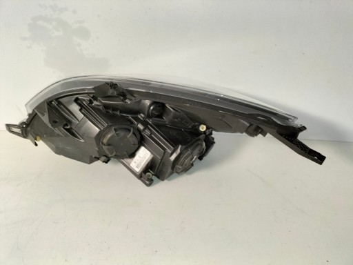 LAMPA FAR PREDNJA DESNA STRANA OPEL MERIVA B REDIZAJN 14-