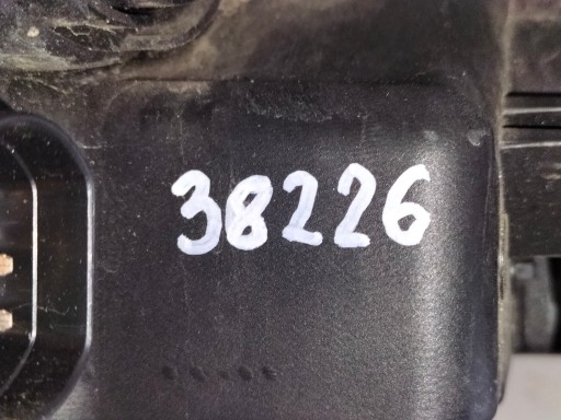 LAMPA FAR PREDNJA DESNA STRANA KIA SOUL II 14-