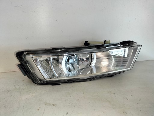 MAGLENKA LAMPA FAR DESNA STRANA SKODA RAPID 12-17 MAGLENKA LAMPA FAR DESNA STRANA SKODA RAPID 12-17