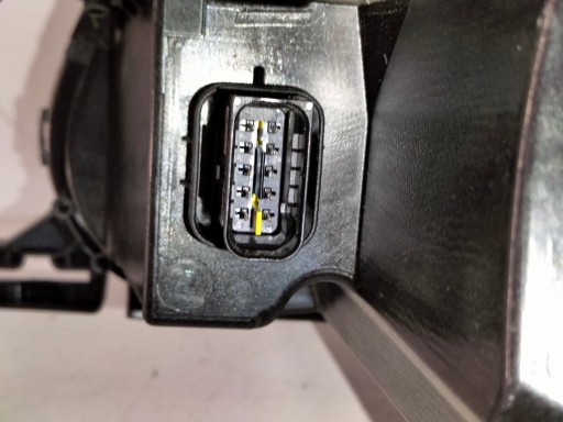 LAMPA FAR PREDNJA DESNA STRANA OPEL VIVARO C ZAFIRA D REDIZAJN 24- FULL LED LUX