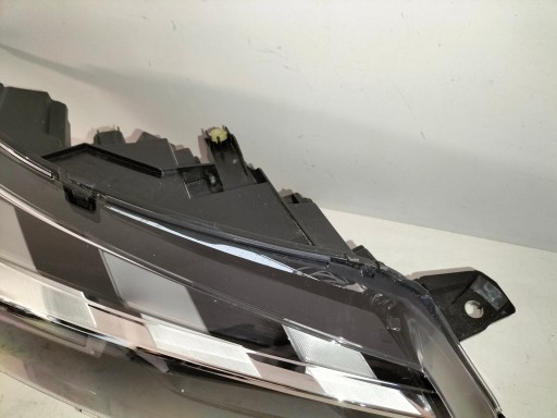 LAMPA FAR PREDNJA DESNA STRANA PEUGEOT EXPERT IV TRAVELLER 24- FULL LED