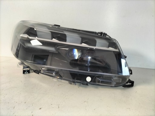 LAMPA FAR PREDNJA DESNA STRANA PEUGEOT EXPERT IV TRAVELLER 24- FULL LED