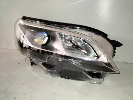 LAMPA FAR PREDNJA DESNA STRANA PEUGEOT EXPERT III 16- TRAVELLER XENON
