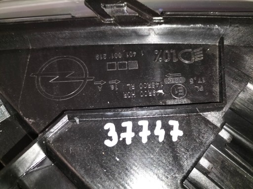 LAMPA FAR PREDNJA DESNA STRANA OPEL VIVARO C ZAFIRA D REDIZAJN 24- FULL LED LUX