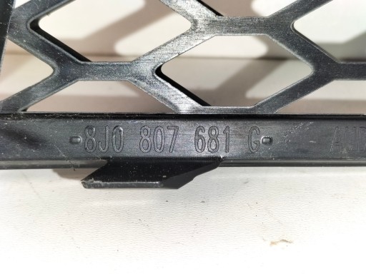 MASKA MREŽICA BRANIKA PREDNJA STRANA LIJEVA AUDI TT RS 8J 06-14